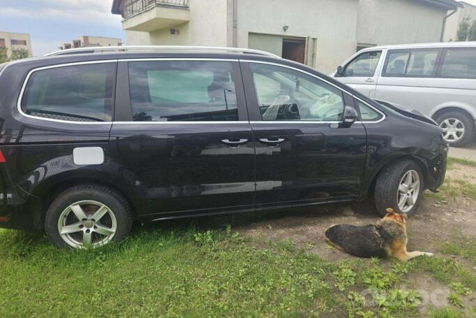 SEAT Alhambra 2 generation Minivan