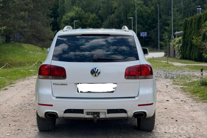 Volkswagen Touareg 1 generation Crossover