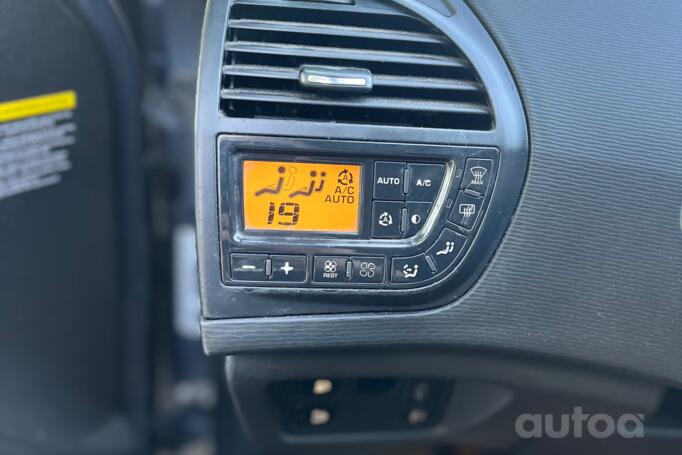 Citroen C4 Picasso 1 generation Minivan 5-doors