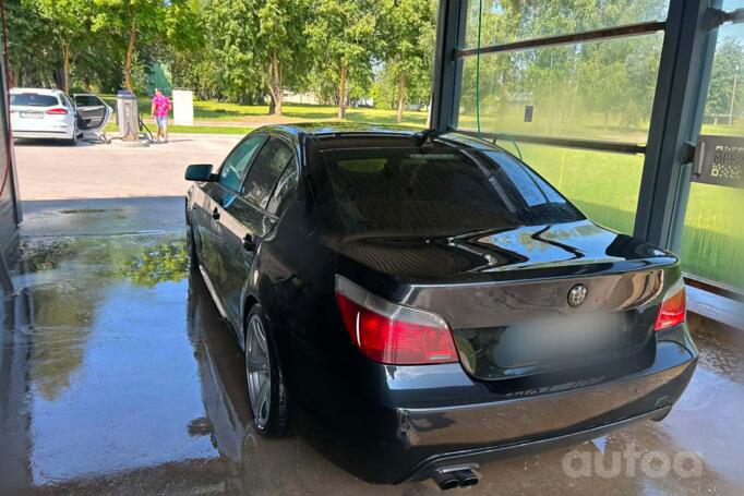 BMW 5 Series E60/E61 Sedan
