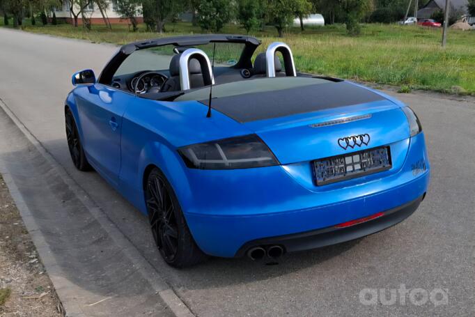 Audi TT 8J Roadster 2-doors