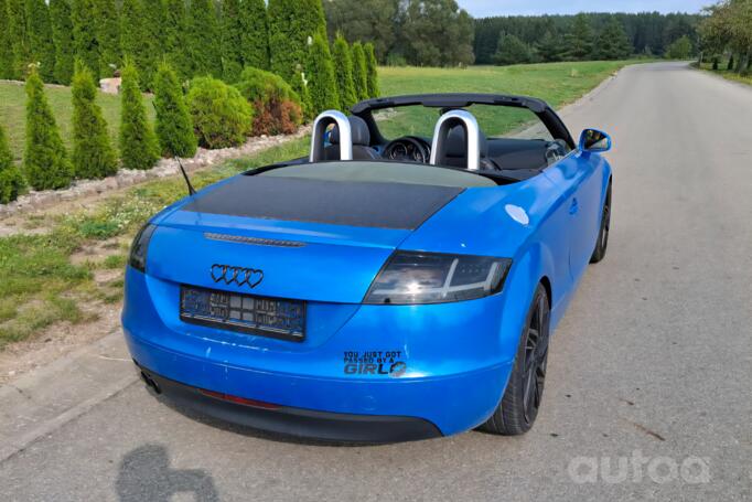 Audi TT 8J Roadster 2-doors