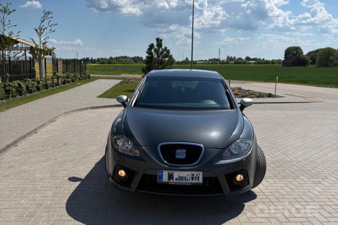SEAT Leon 2 generation Hatchback 5-doors