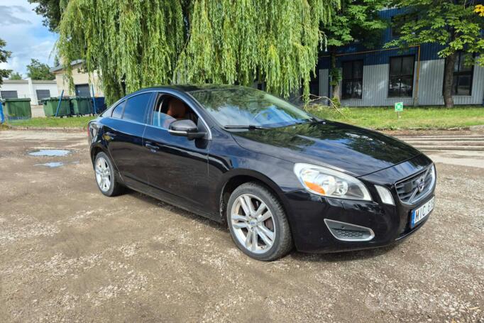 Volvo S60 2 generation Sedan
