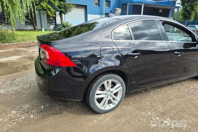 Volvo S60 2 generation Sedan