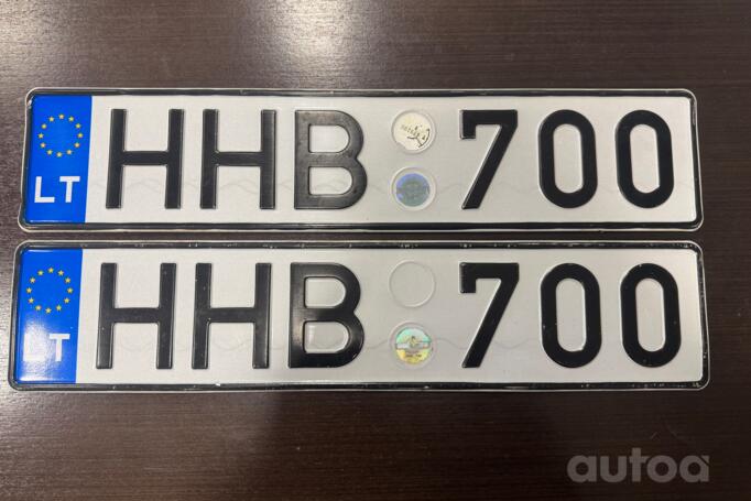 HHB700