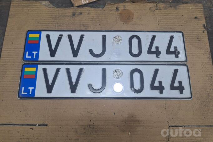 VVJ044