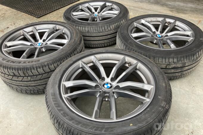 BMW, lietie