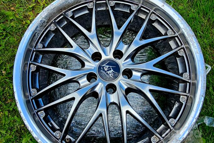 Barracuda Voltec T6, lietie