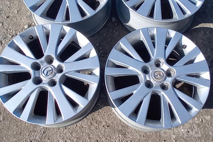 Mazda, lietie