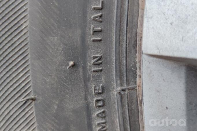 TOYOTA, tērauda