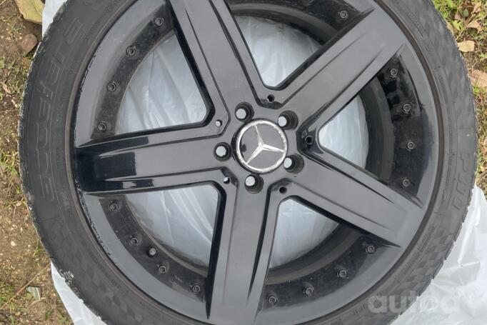 Mercedes, lietie