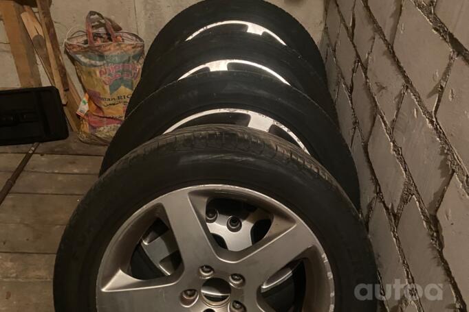 Volvo, lietie