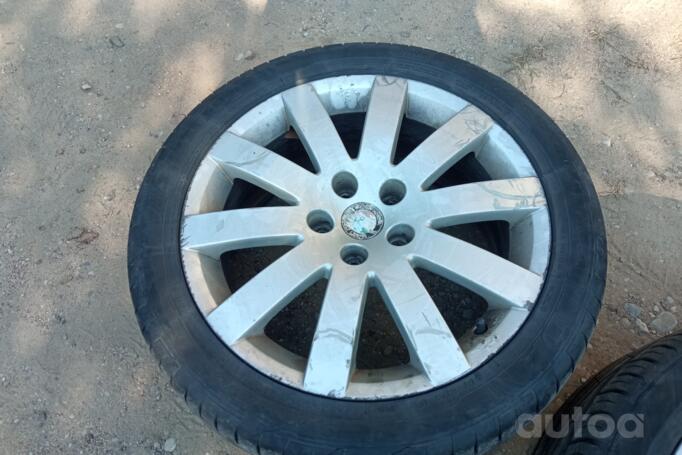 SKODA SUPERB, lietie