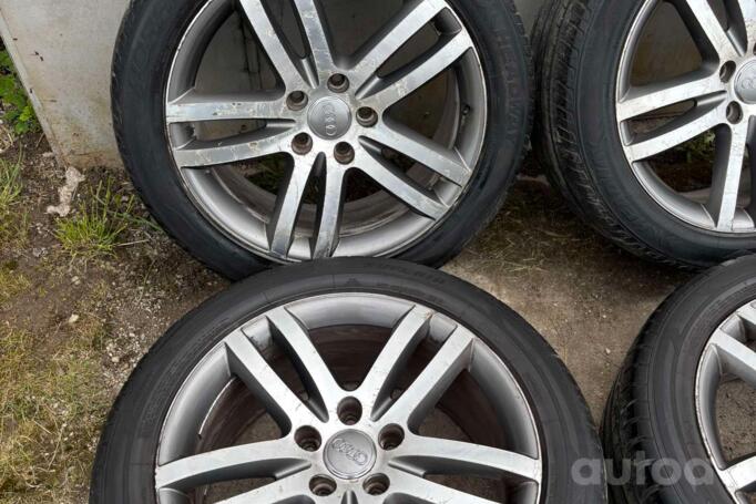 AUDI, lietie
