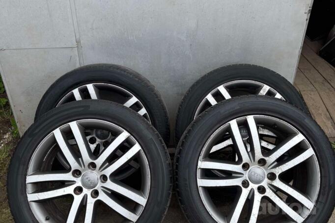 AUDI, lietie