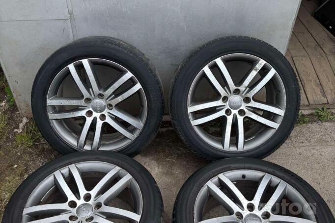 AUDI, lietie
