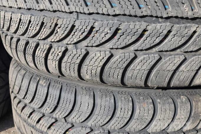 Mercedes Benz, lietie