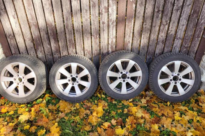 Mercedes Benz, lietie