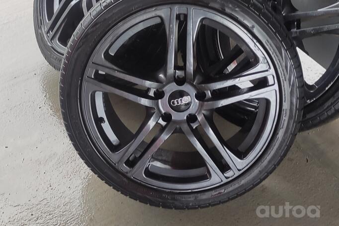 R18 Audi, lietie