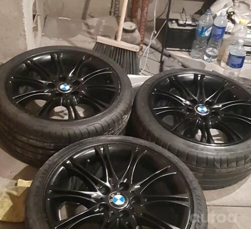 BMW, lietie