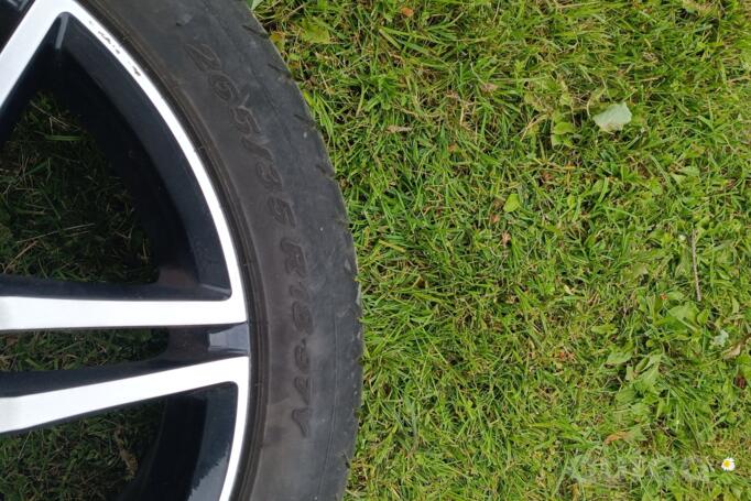 Mercedes benz, lietie