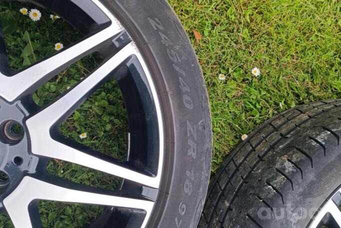 Mercedes benz, lietie