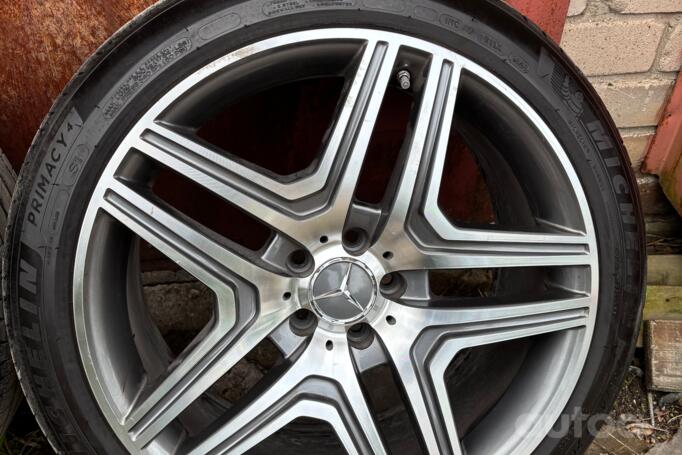 Mercedes Benz, lietie