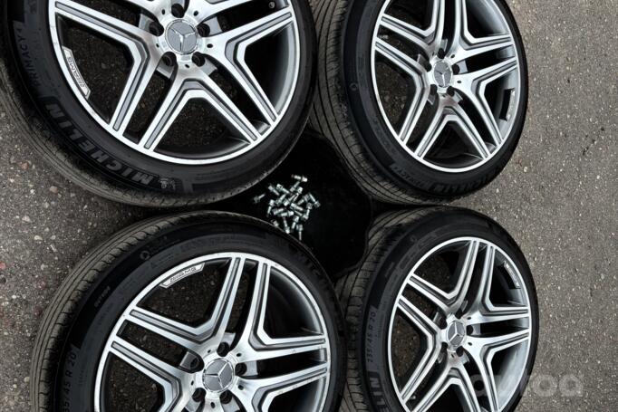 Mercedes Benz, lietie