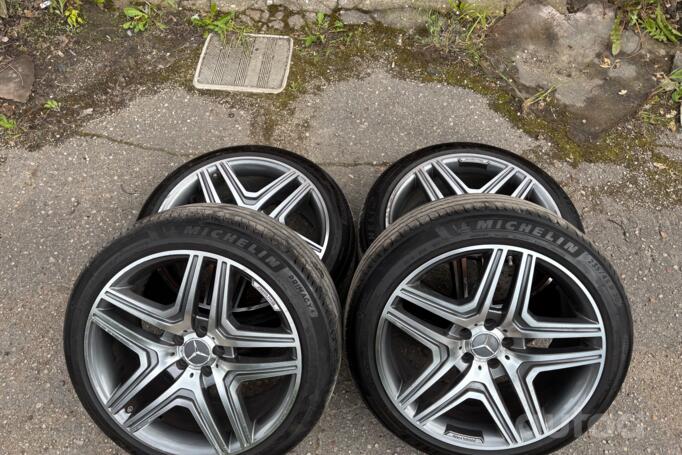 Mercedes Benz, lietie