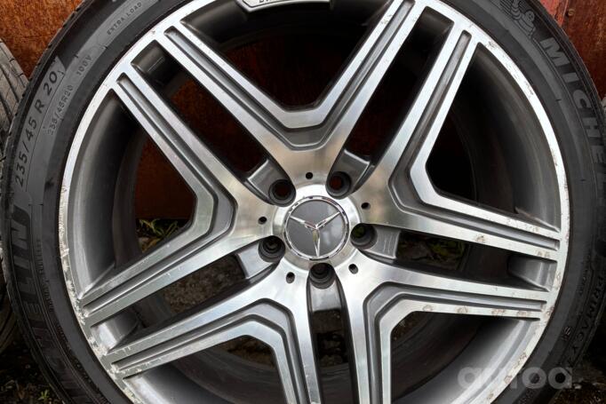 Mercedes Benz, lietie