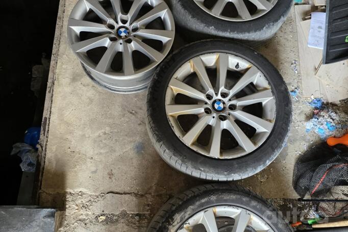 BMW, lietie