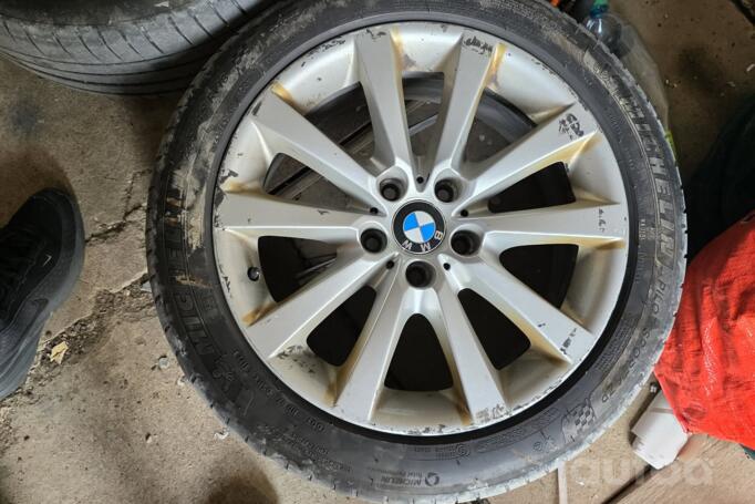 BMW, lietie