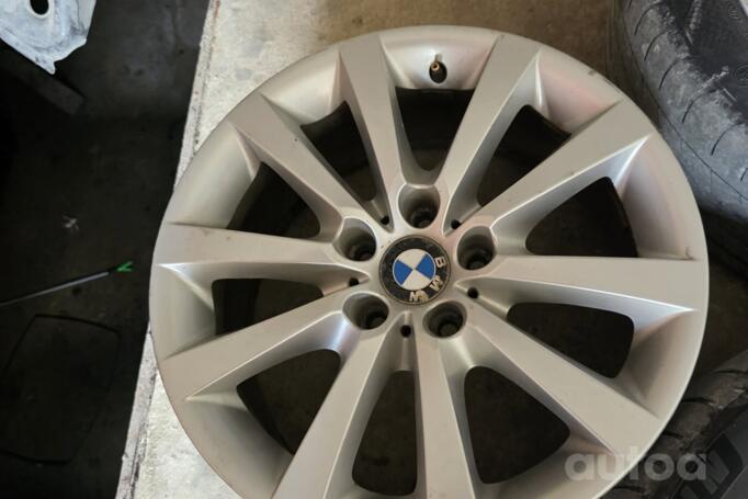 BMW, lietie
