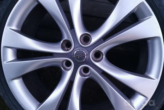 Opel, lietie