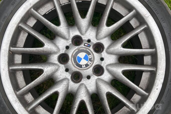 BMW, lietie