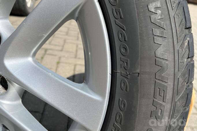VOLVO S60, lietie