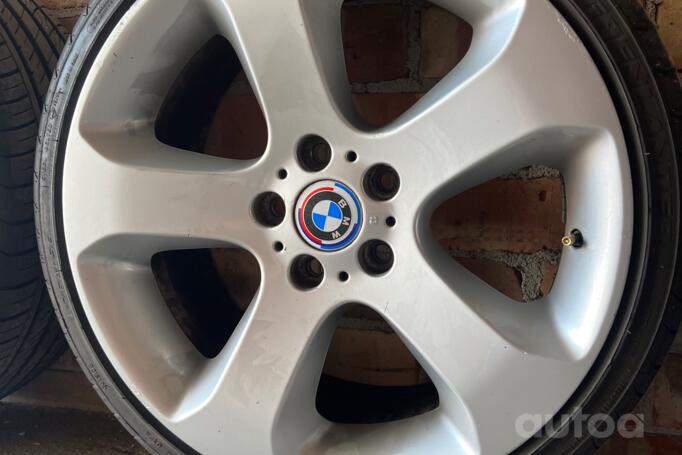 BMW, lietie