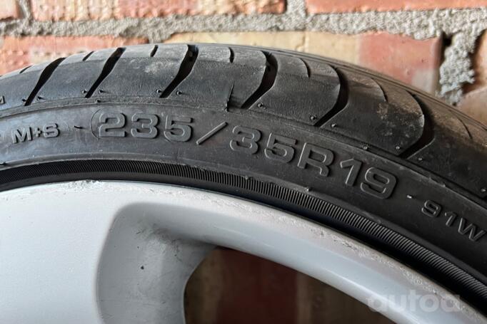 BMW, lietie