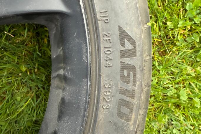 Subaru, lietie