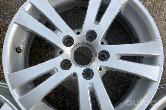Mercedes Benz, lietie