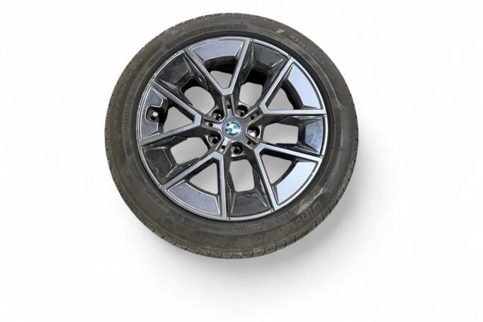 BMW, lietie