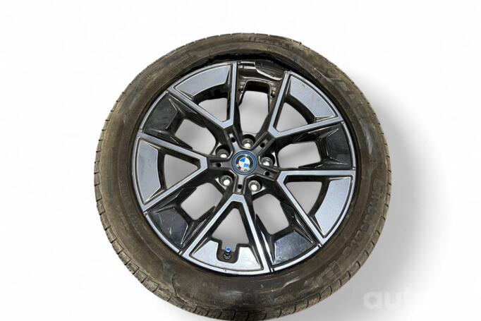 BMW, lietie