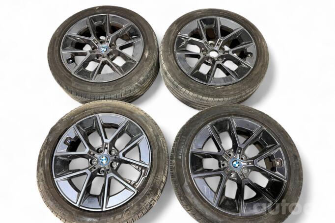 BMW, lietie