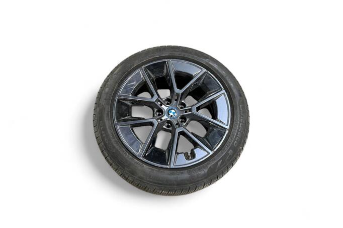BMW, lietie