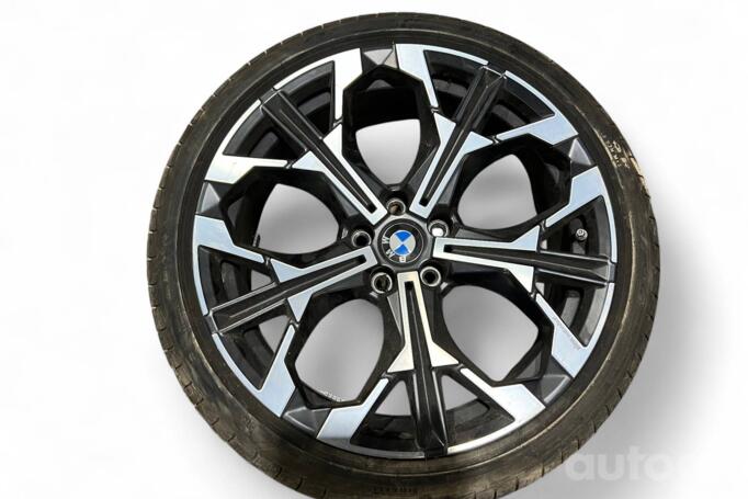 BMW, lietie