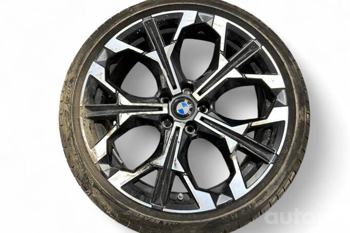 BMW, lietie
