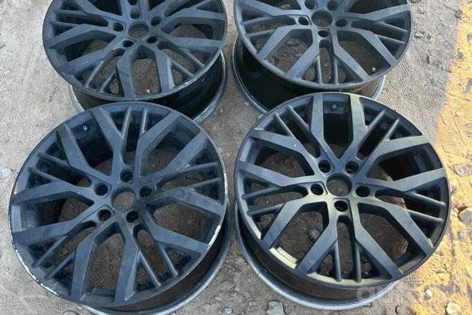 Audi VW Replikos, lietie