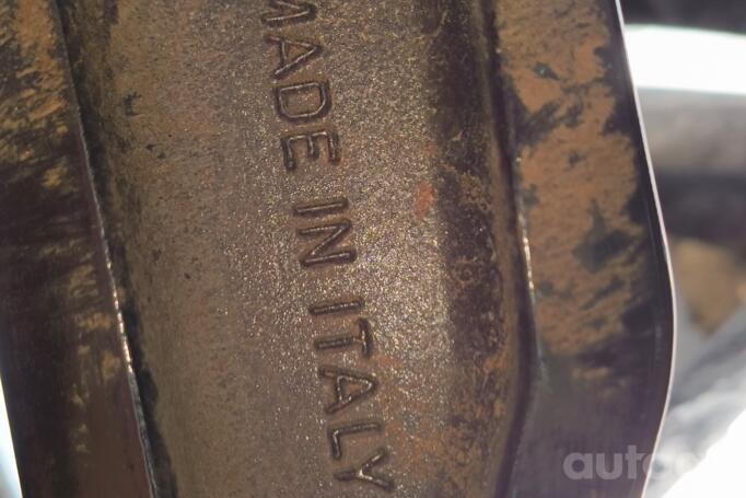 Fondmetal, lietie