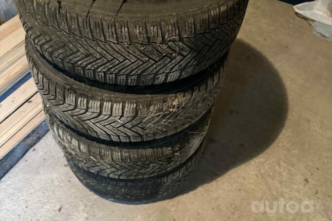 Mersedes bens, lietie